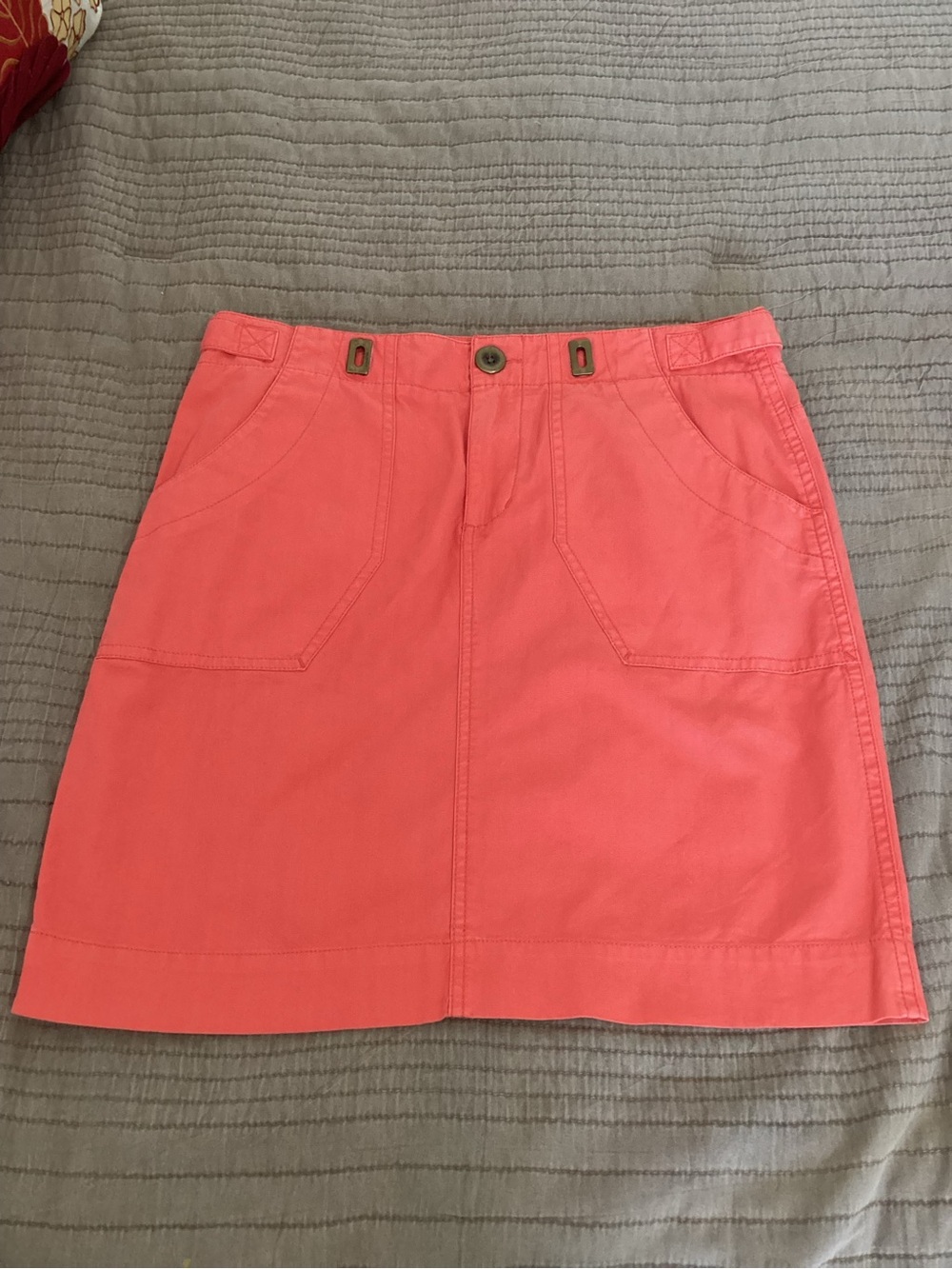 Daughters of The Free Liberation sz 8 Bright Coral Mini Skirt with Front Pockets